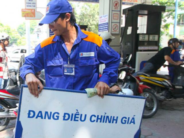 Thị trường - Tiêu dùng - Giảm gần 1.200 đồng/lít, giá xăng vẫn chưa rẻ với người Việt