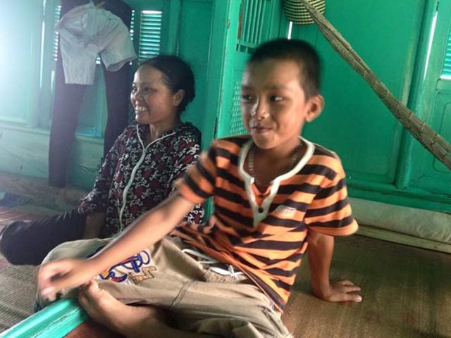 Giáo dục - du học - Năm học mới và mơ ước “lên bờ” của trẻ em vạn chài