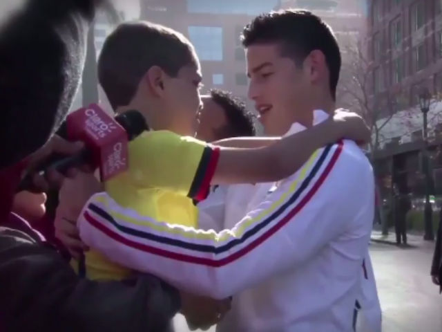Bóng đá - Fan nhí gào khóc khi thấy James Rodriguez
