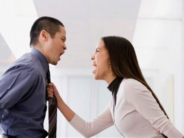 Tài chính - Bất động sản - Sai lầm về tài chính cực "nguy hiểm" của vợ chồng mới cưới