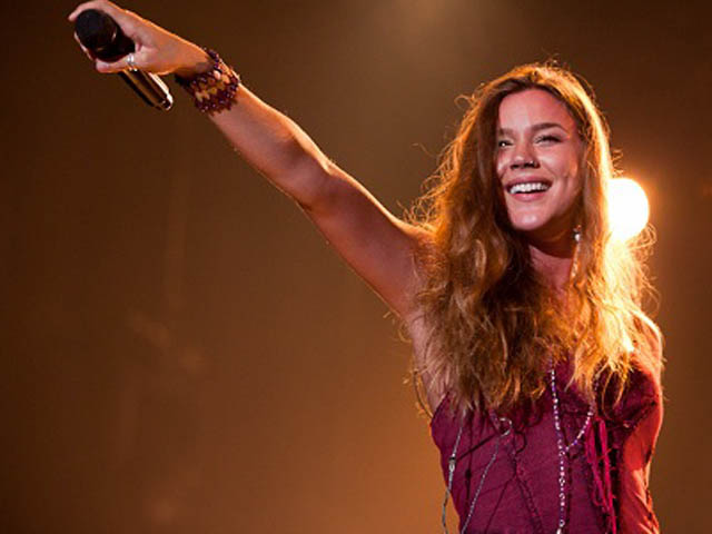 Ca nhạc - MTV - Diva người Anh biểu diễn ở Hoàng Thành Thăng Long