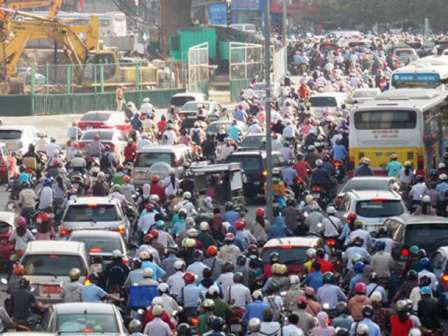 Tin tức trong ngày - Đề xuất rút giấy phép "lô cốt" gây ùn tắc