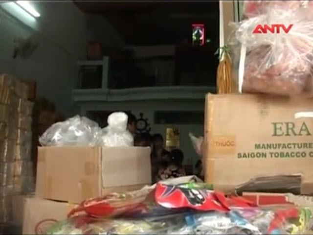 Thị trường - Tiêu dùng - Thực phẩm Tết Trung thu: Đến hẹn lại… lo