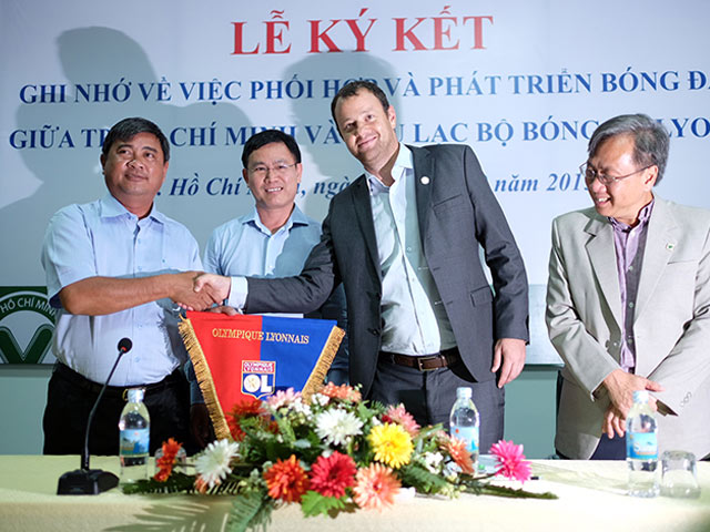 Bóng đá - Hợp tác với CLB Lyon, bóng đá TP HCM mơ “hồi sinh”