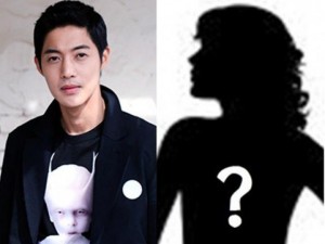 Bạn gái vừa sinh con, Kim Hyun Joong tránh mặt