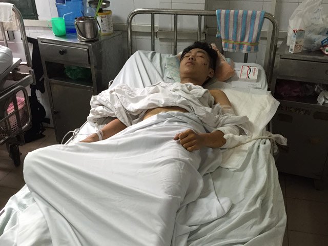 Trọng án - Nạn nhân vụ nổ ở HN: "Sau tiếng nổ, em văng ra khỏi xe"