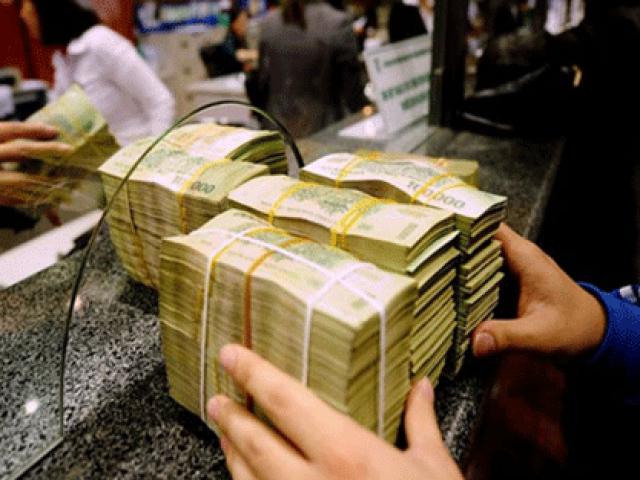 Tài chính - Bất động sản - Gửi tiền tiết kiệm vẫn lãi tốt trước biến động tỷ giá