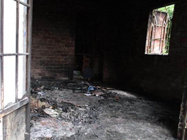 Pháp luật - Bốn cha con chết cháy trong căn nhà khóa trái cửa