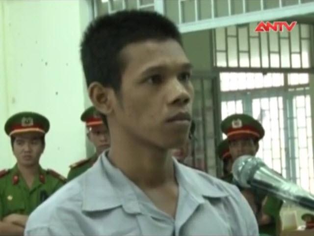 Video An ninh - Cháu chặn đường chém chú ruột suýt chết vì bị mắng