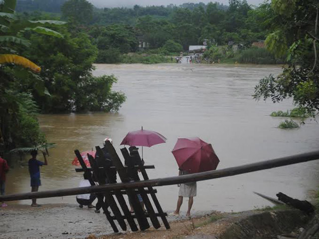 Tin tức trong ngày - Nghệ An: Mưa lớn trong 3 ngày, nhiều nơi bị chia cắt