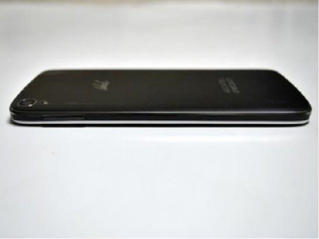 Dế sắp ra lò - Alcatel OneTouch sắp tung điện thoại Windows