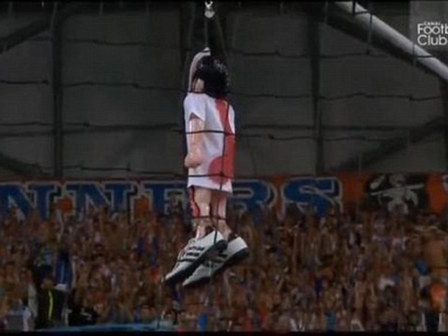 Bóng đá - SAO Ligue 1 bị fan "treo cổ" ngày trở về mái nhà xưa