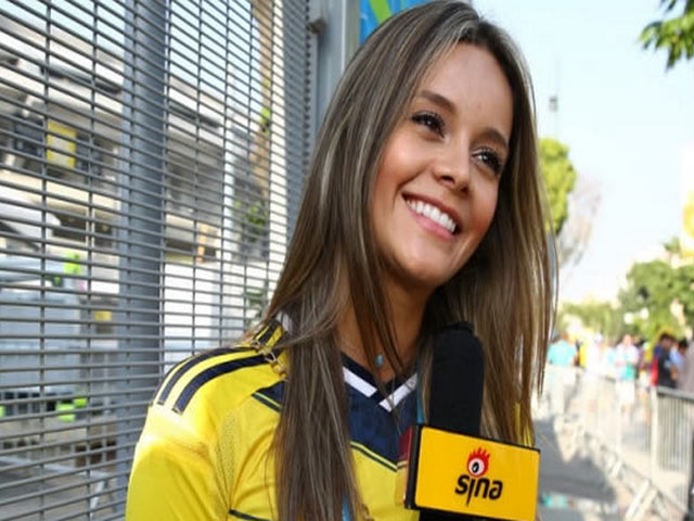 Bóng đá - Người mẫu kiêm MC bốc lửa "đổi quốc tịch" cho Messi