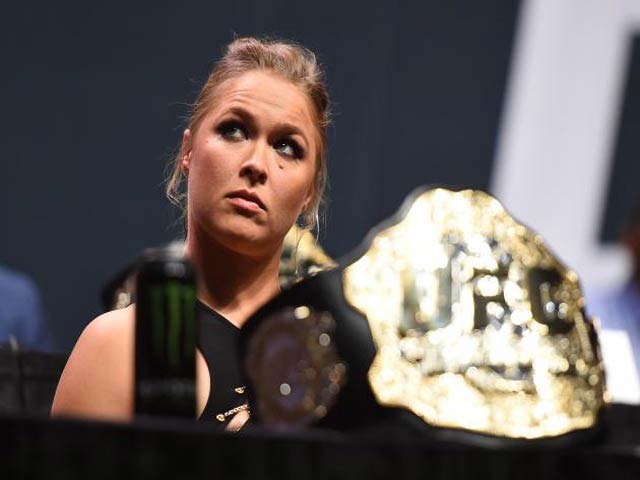 Thể thao - Nam võ sĩ thách đấu, đòi Rousey phải làm bánh nếu thua