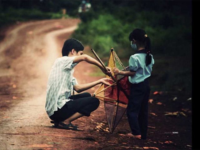 Bạn trẻ - Cuộc sống - Clip gợi nhớ về mùa Trung thu xưa