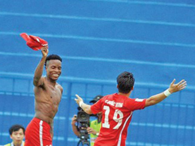 Bóng đá - Khán giả với V.League 2015: Đầu mùa háo hức, cuối mùa ủ ê