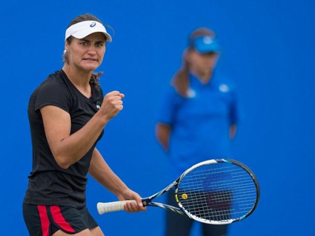 Thể thao - Lạ kỳ: Rơi vợt vẫn giành điểm chiến thắng