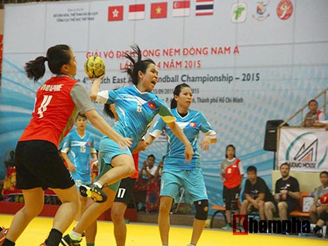 Thể thao - Chân rớm máu, VĐV VN vẫn khiến đội Singapore "khiếp vía"