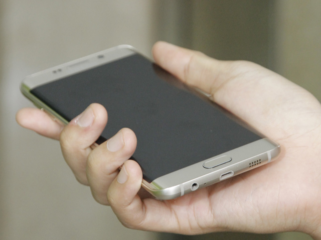 Đánh giá Samsung Galaxy S6 Edge +: Tinh tế và mạnh mẽ