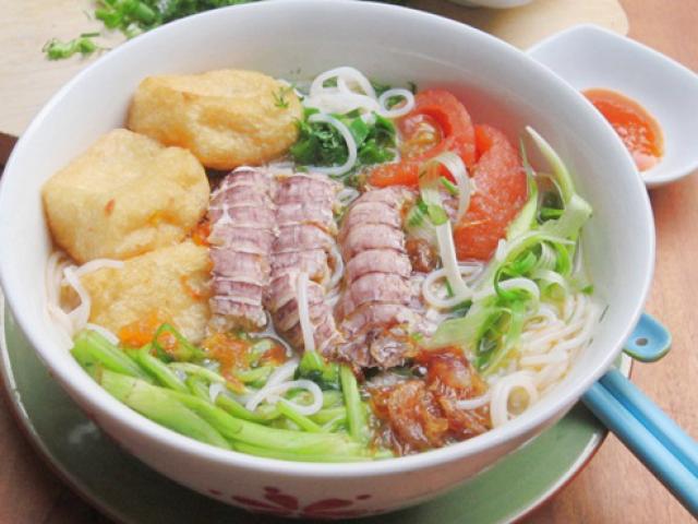 Ẩm thực - Bún bề bề nóng hổi cho bữa sáng cuối tuần