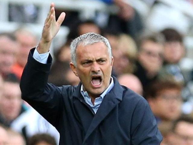 Bóng đá - Hòa may Newcastle, Mourinho chấm Chelsea âm 1 điểm
