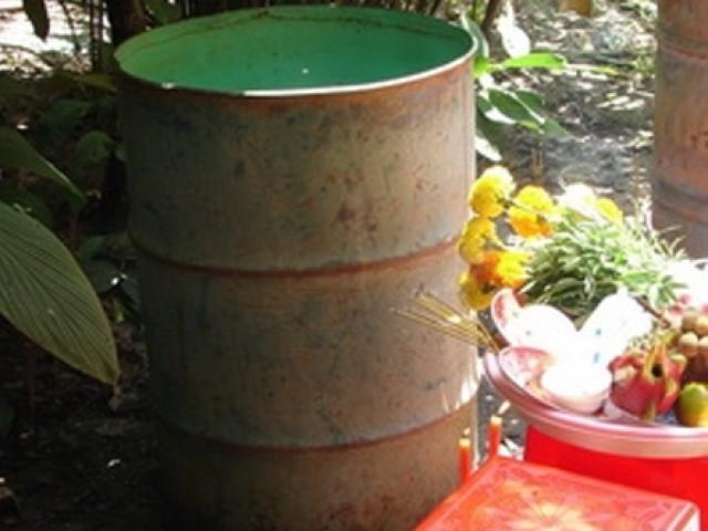 Pháp luật - Lật lại vụ án cô gái bị chôn ngồi trong thùng phi