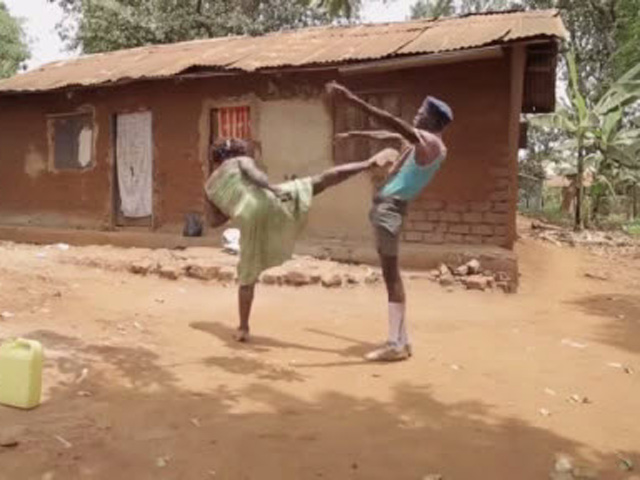 Video Clip Cười - Một khi "chụy" đã không thích thì đừng nghịch chị!