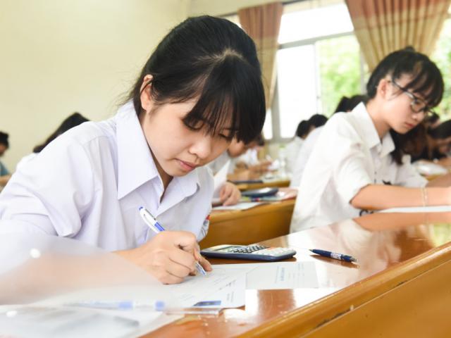 Tin tức trong ngày - Kỳ thi THPT Quốc gia: Đề Toán có câu "siêu khó"