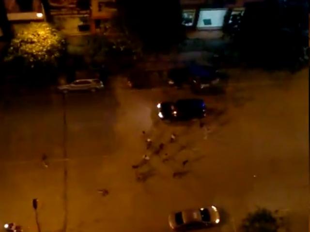 Pháp luật - Hỗn chiến, côn đồ rút súng bắn đối thủ liên tiếp