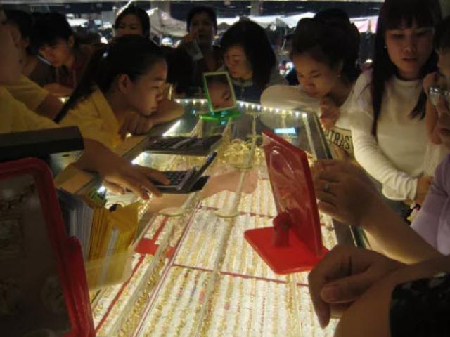 Tài chính - Bất động sản - Giá vàng tiến sát 40 triệu đồng/lượng