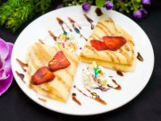 Ẩm thực - Cách làm bánh crepe cuộn trái cây tươi ngon, mát lạnh