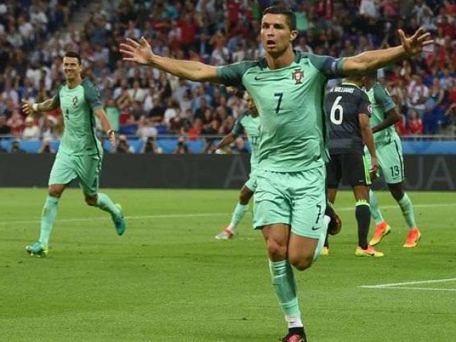 Bóng đá - Ronaldo "bung lụa", báo chí châu Âu cạn lời khen