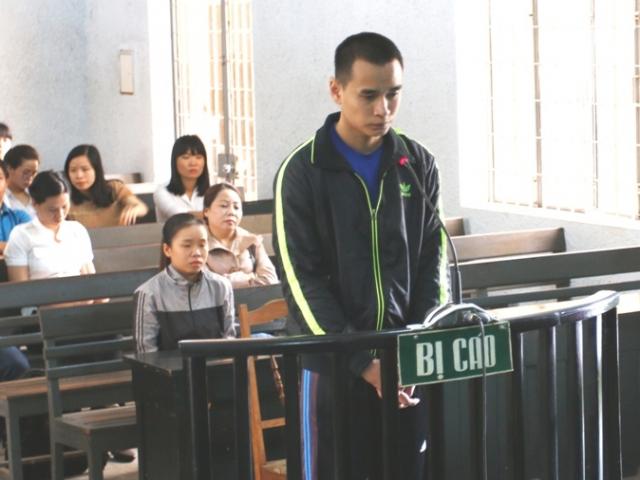 Video An ninh - Thầy giáo 3 lần hiếp thiếu nữ trong đêm, cướp tài sản