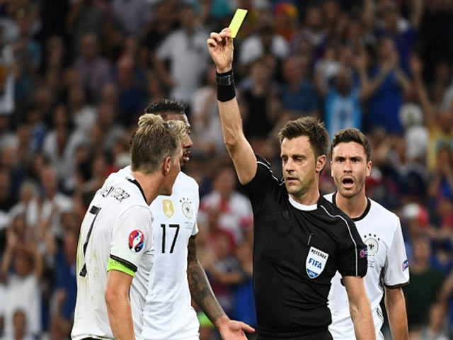 Bóng đá - Gặp Pháp, Ronaldo và BĐN bị ám ảnh bởi "tiếng còi ma"