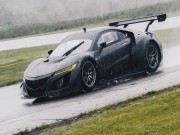 Tư vấn - Acura NSX GT3 khoe cơ thể sợi carbon trên một đường thử