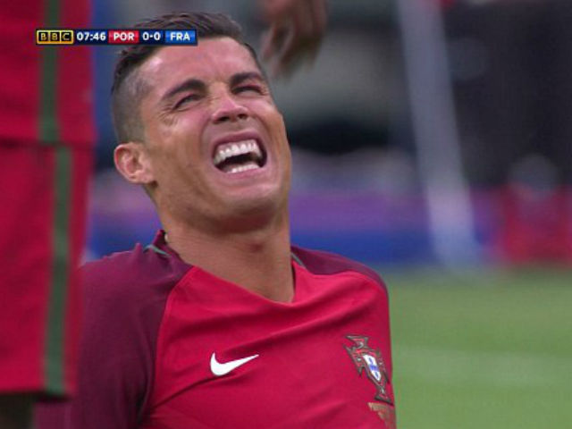 Bóng đá - Bị "triệt hạ" & rời sân: Ronaldo có thể nghỉ 5 tháng