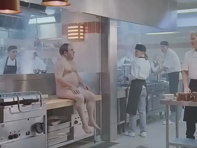 Video Clip Cười - Clip hài: Khi thanh niên đi tắm xông hơi