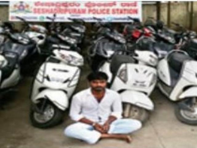 Thế giới - Ấn Độ: "Khốn khổ" đi trộm hàng chục xe máy bán nuôi 2 vợ