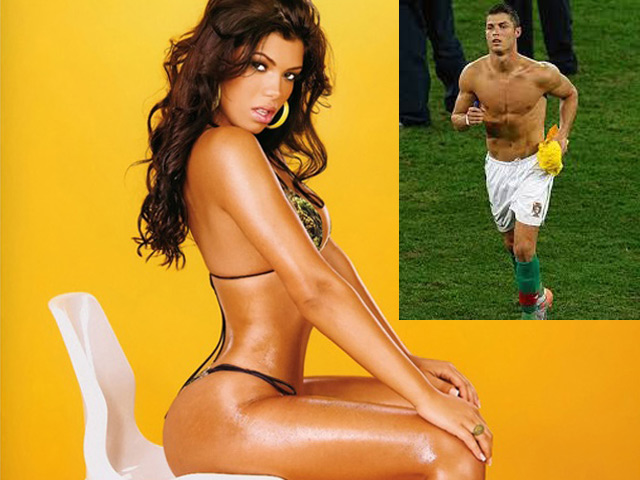 Vẻ gợi cảm của nữ MC khiến Ronaldo muốn 