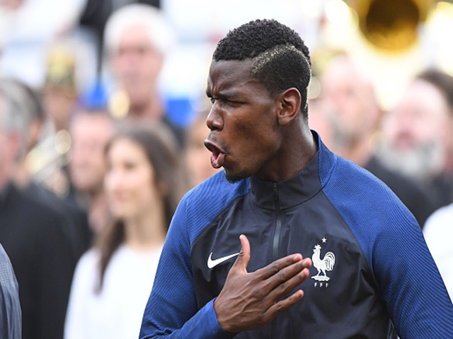 Bóng đá - "100 triệu bảng cho Pogba, thà mua Suarez còn hơn"