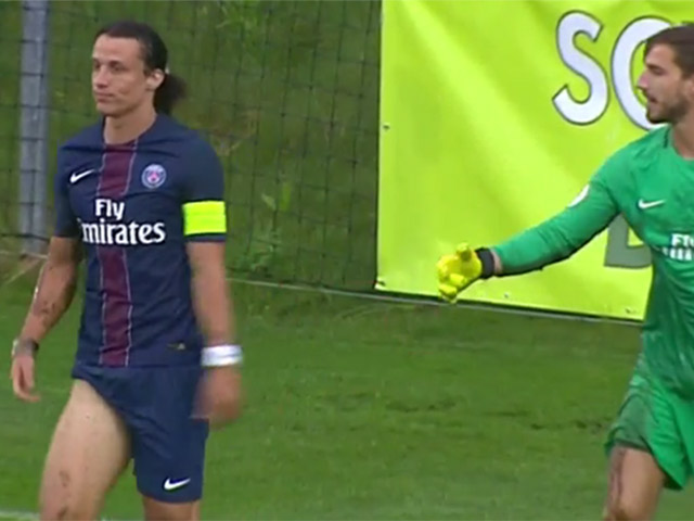 Bóng đá - PSG - West Brom: Bàn đá phản khôi hài