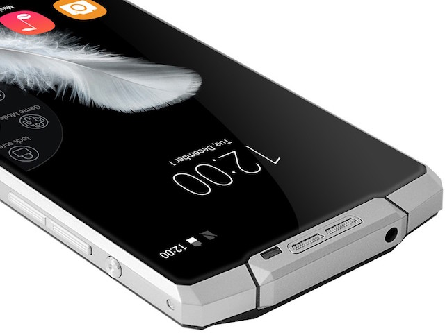 Dế sắp ra lò - Smartphone có dung lượng pin kỷ lục 10.000mAh