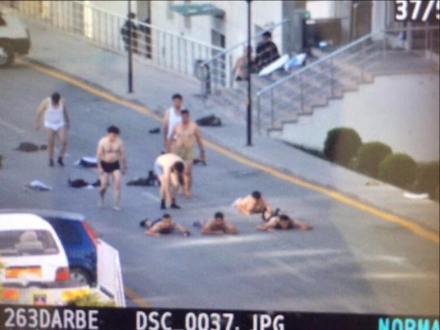 Thế giới - TT Thổ Nhĩ Kỳ tuyên bố đè bẹp đảo chính, bắt 2.800 người