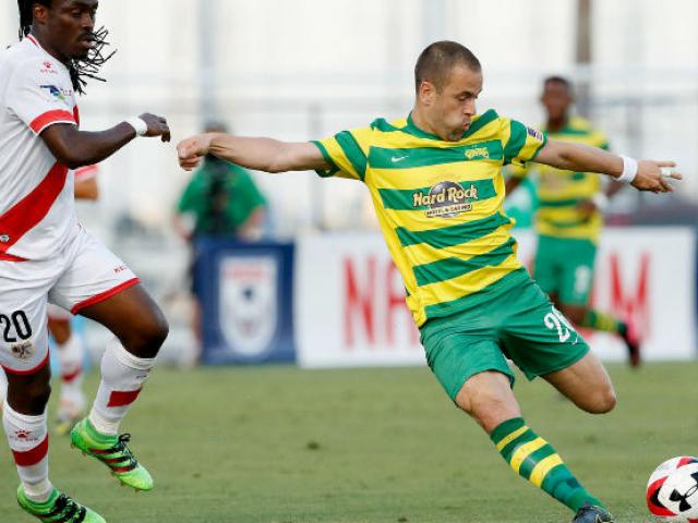 Bóng đá - Tưởng đã giải nghệ, Joe Cole bỗng lập siêu phẩm ở Mỹ