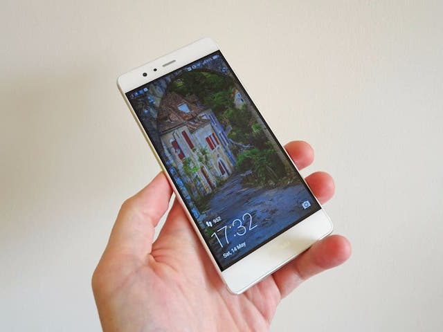 Dế sắp ra lò - Đánh giá Huawei P9: Camera đẹp, pin khá nhưng sạc chậm