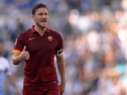 Bóng đá - Tuổi 39, Totti kiến tạo siêu đẳng như Pirlo