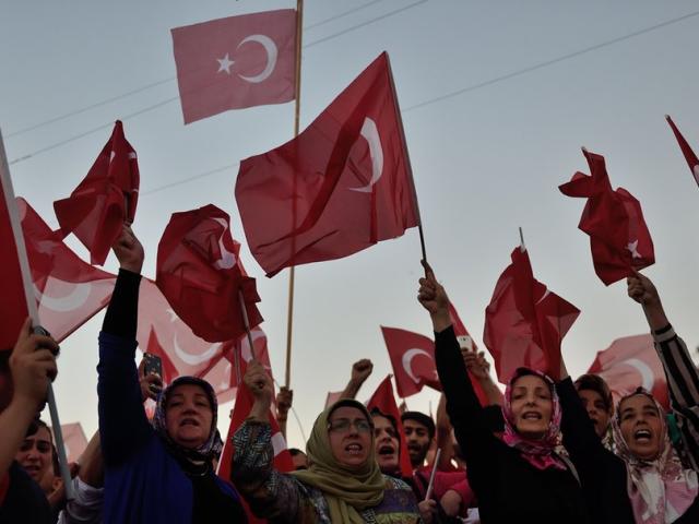 Đảo chính ở Thổ Nhĩ Kỳ suýt chạm đến thành công