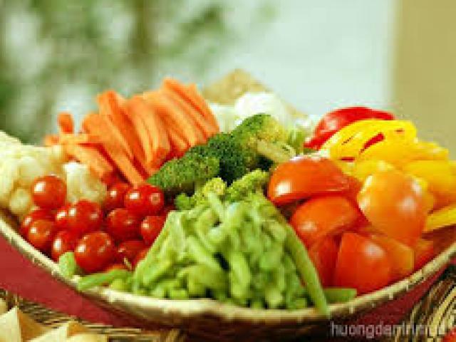 Sức khỏe đời sống - Infographic: 10 thực phẩm giúp da trắng, mịn màng