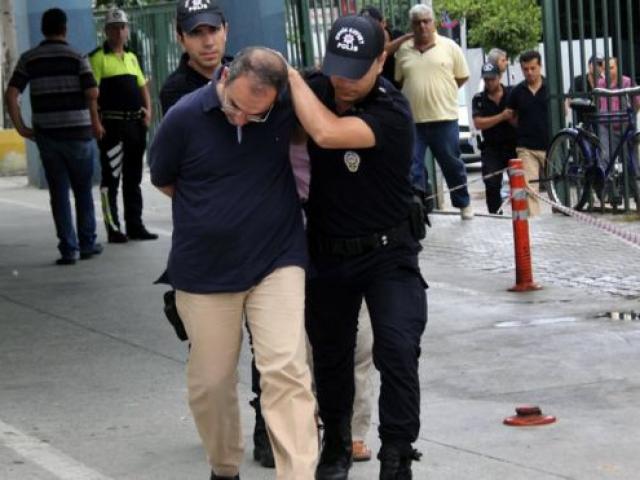 Thổ Nhĩ Kỳ “thanh trừng” 50.000 người sau đảo chính