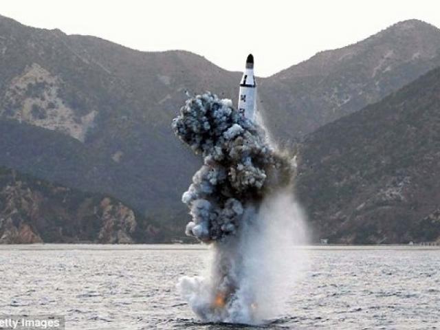 Thế giới - Vì sao Triều Tiên bắn một mạch 3 tên lửa đạn đạo?